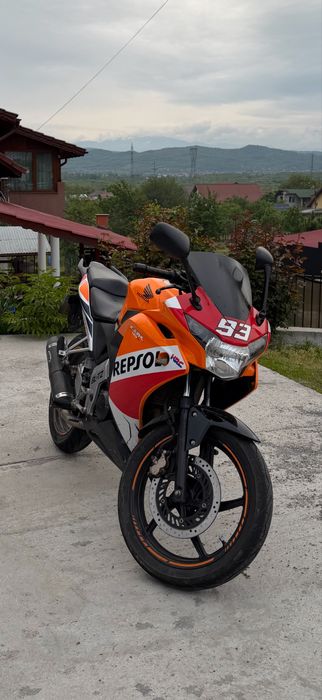 Honda Cbr 125R.