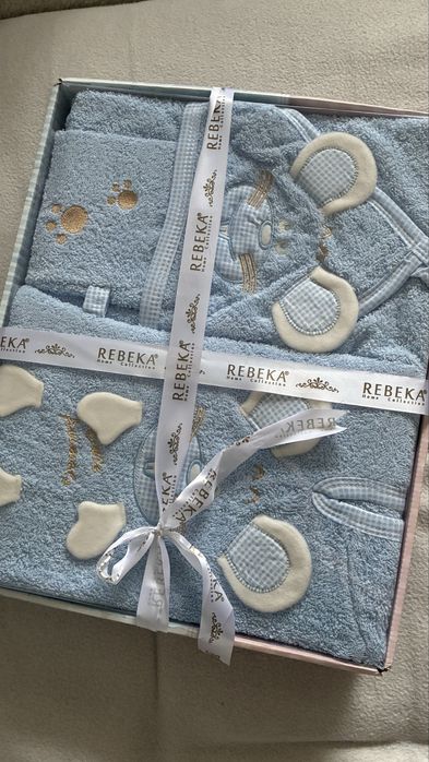 Бебешки хавлиен комплект Rebeka халат и пончо