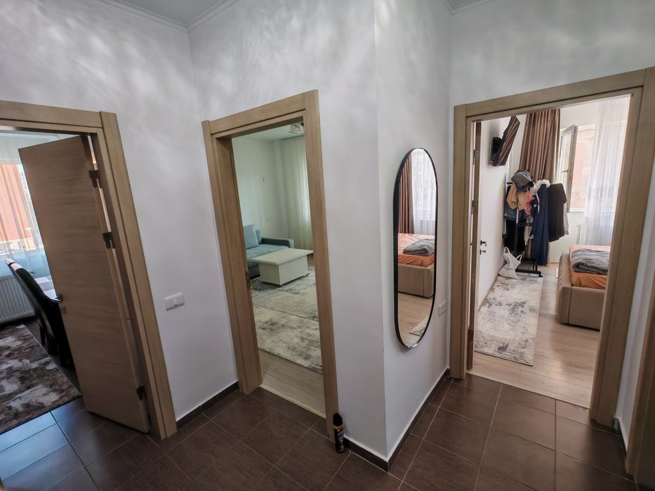 De vânzare apartament 2 camere cu 2 locuri de parcare  127.000 euro