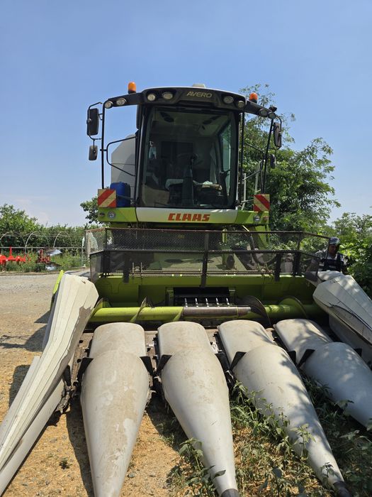 De vânzare combină CLAAS AVERO 240 APS,an fabricație 2013