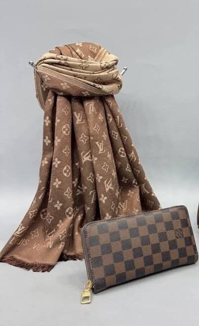 Set LV esarfa cu 2 fețe +portofel, saculet, etichetă