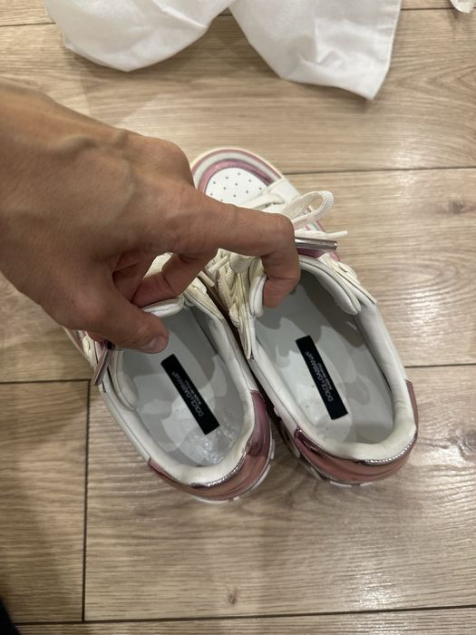 Продаю кроссовки Dolce Gabbana