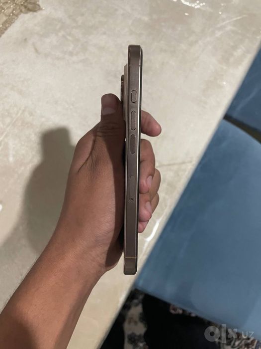 Iphone 16 pro desert rangda