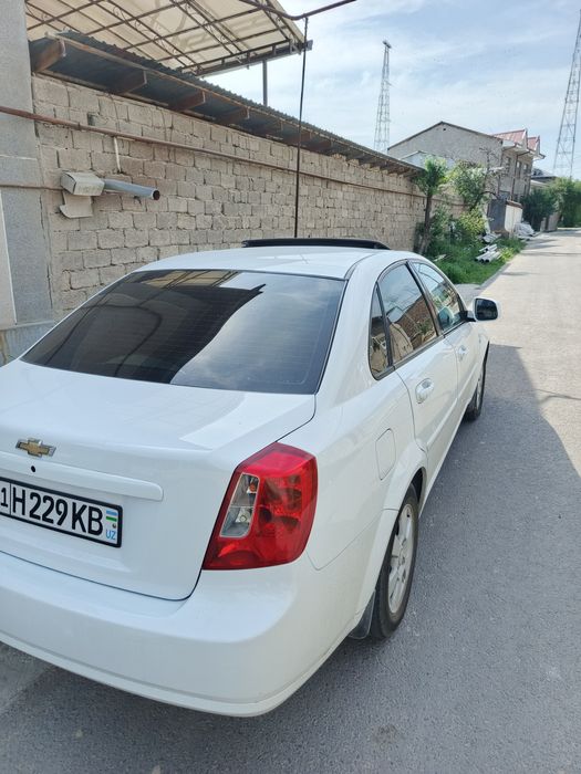 Mashina modeli GENTRA