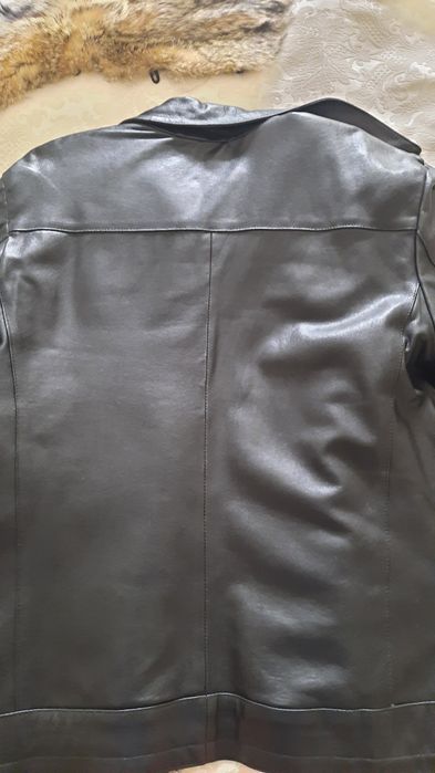 Кожаная куртка, зимняя, 54размер. Торг.