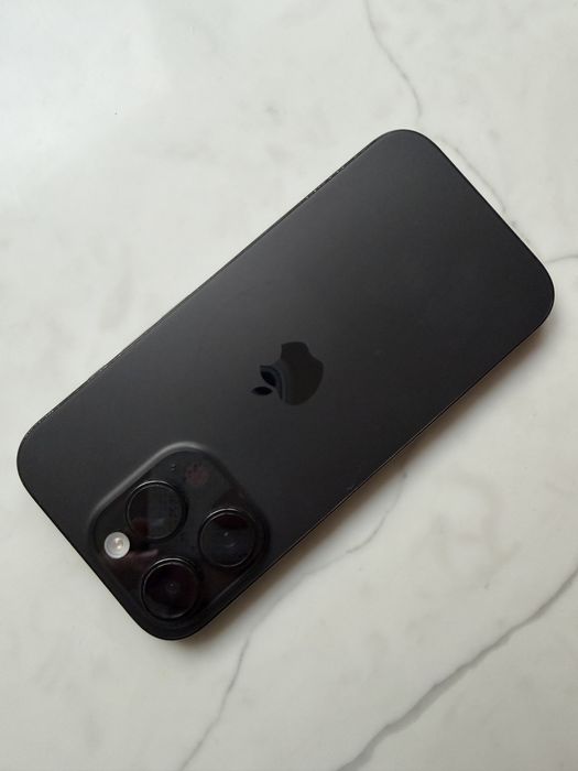 Iphone 16 pro 256 gb black