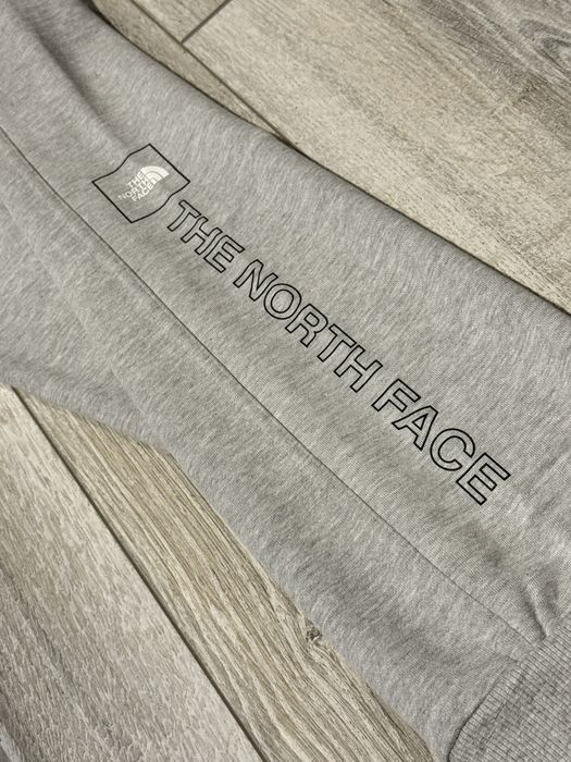 The North Face анцуг