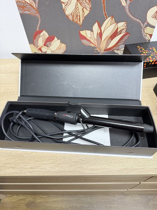 Vând ondulatoare  si plăci de păr profesionale.