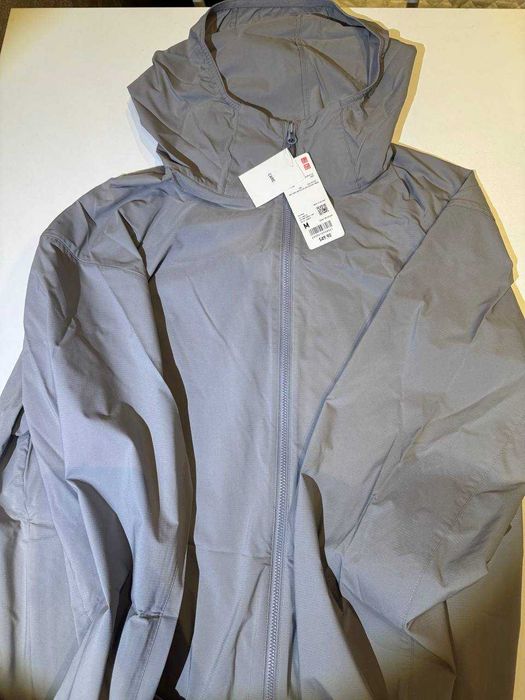 Лёгкая ветровка Uniqlo | УФ защита | L | Pocketable UV Parka