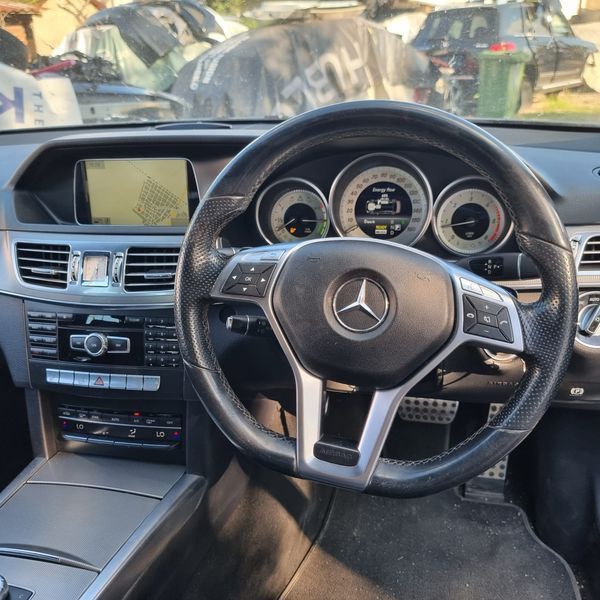 Mercedes-Benz E 300 hybrid AMG packet 2015г. на части