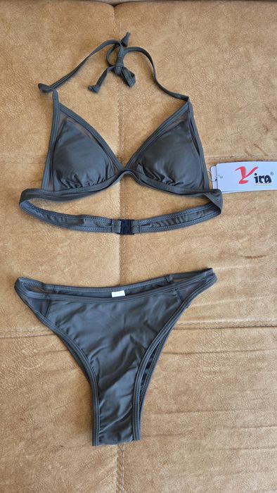 Costume de baie colorate