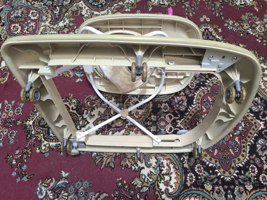 Продам ходунки детские