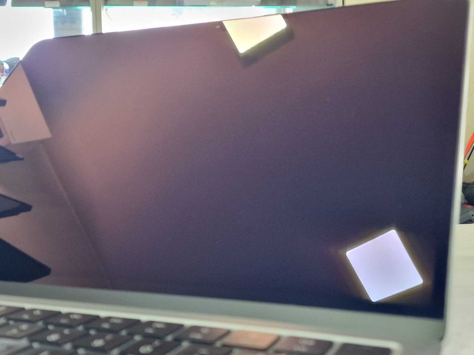 Apple MacBook Air 13 M2 (2022)