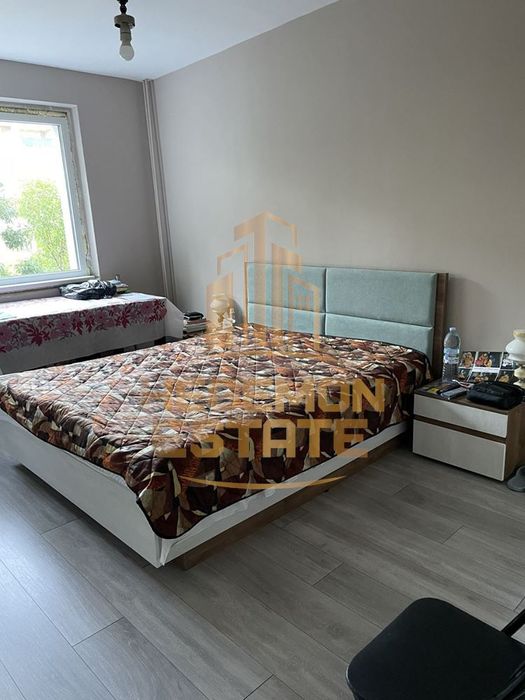 Продава се Четиристаен апартамент в Варна, Възраждане 4 - 122 кв.м за 1681 €/кв.м - Снимка #3