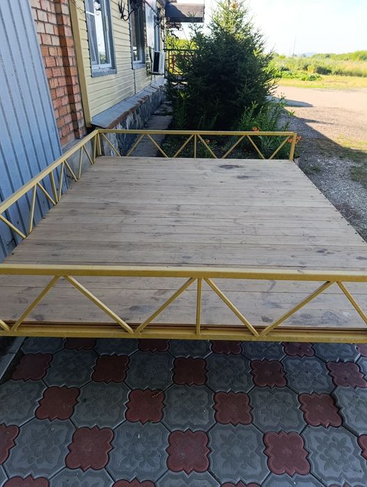 Продам топчан цельный
