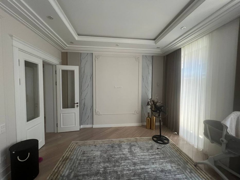 3 қаватли 6 хонали ховли сотилади Кулол