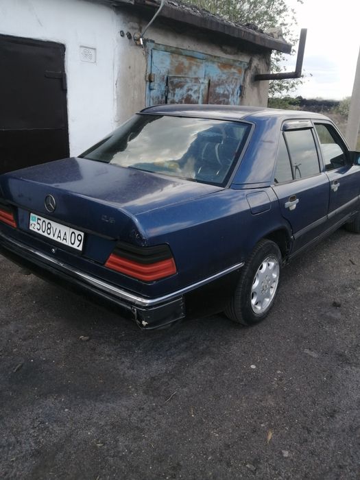 Мерседес 124 102