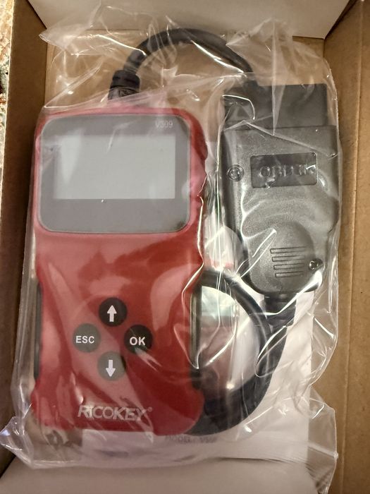 OFERTA! NOU! OBD2 tester auto cu cablu