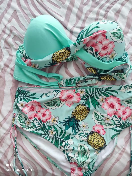 Бански от 2 части, голям размер 3XL.