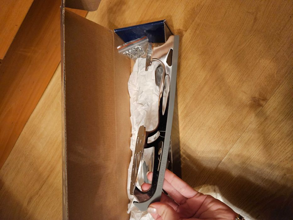 Ножове за кънки на лед