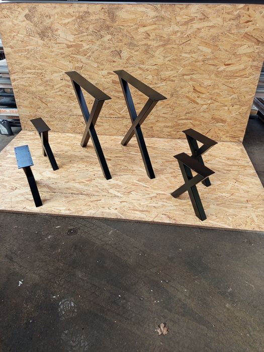 Mobilier metalic