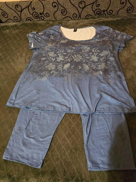 Vand 4 seturi tricou cu pantalon 3/4 de vara, 2XL (48)
