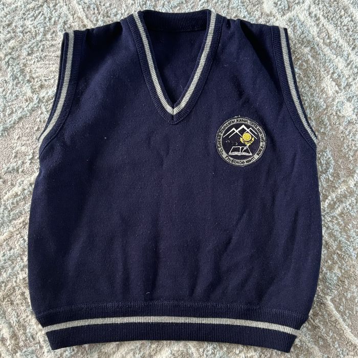 Продам школьную форму