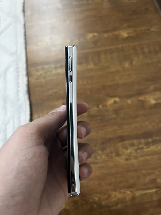 Продам Sony Xperia LT25i(v)