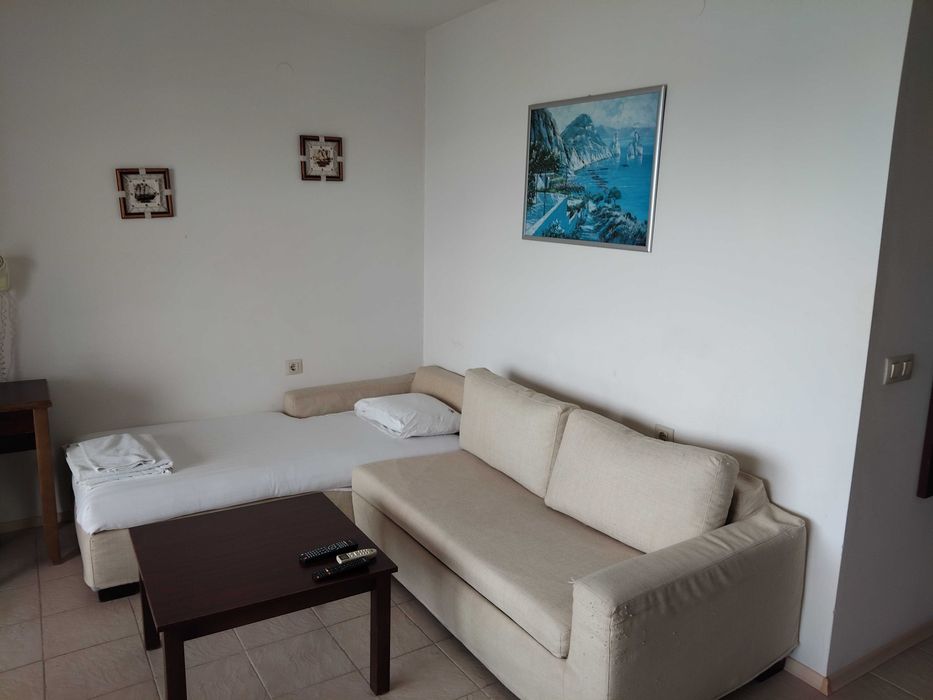 Продава се Двустаен апартамент в Созопол - 65 кв.м за 863 €/кв.м - Снимка #12