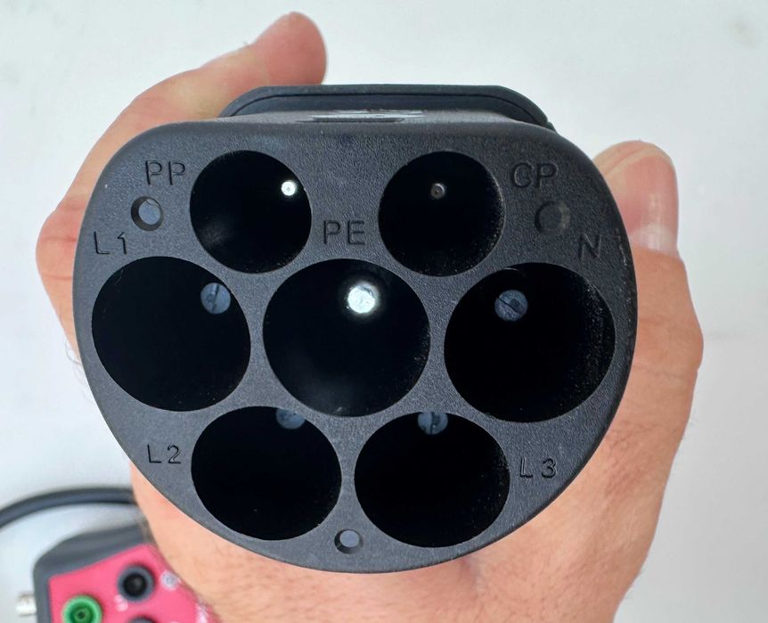 BENNiNG EV 3-2 - Тестер за зарядни станции за електрически превозни ср