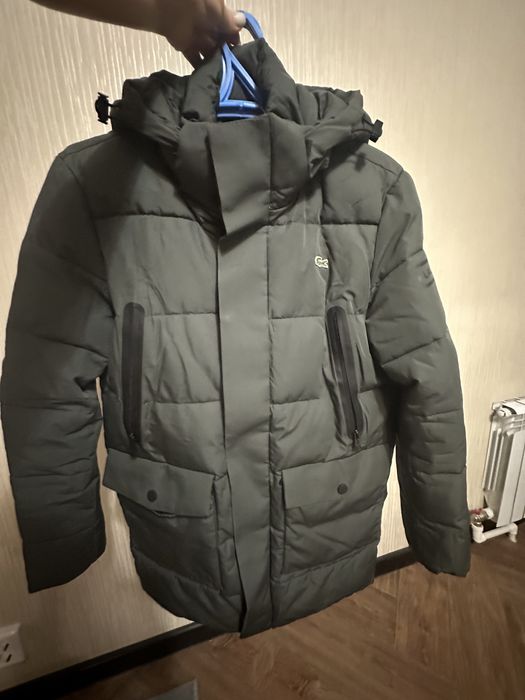 Продам мужской пуховик