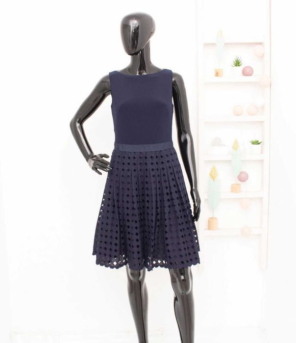 Ralph Lauren оригинална дамска рокля синя с бродирана пола плисе S