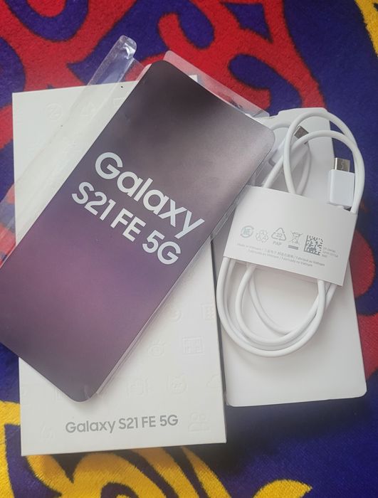 Продам Самсунг  s21fe 6/128