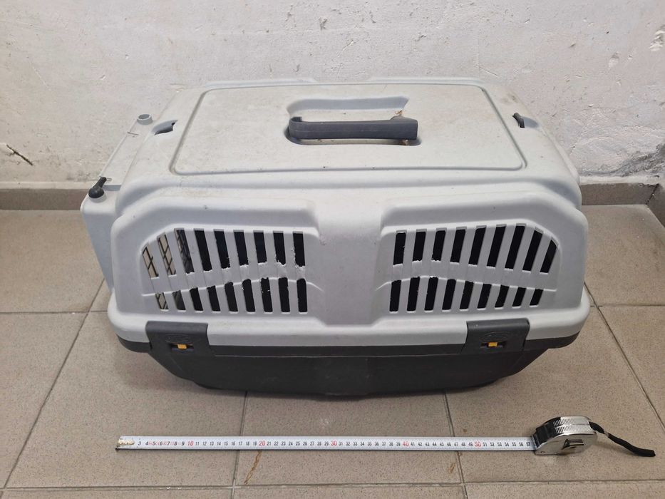 Транспортна кутия за куче