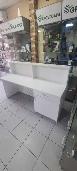 Продавам Рецепция