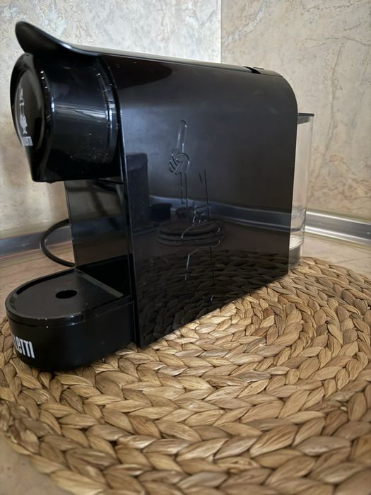 Кафе машина с капсули Bialetti