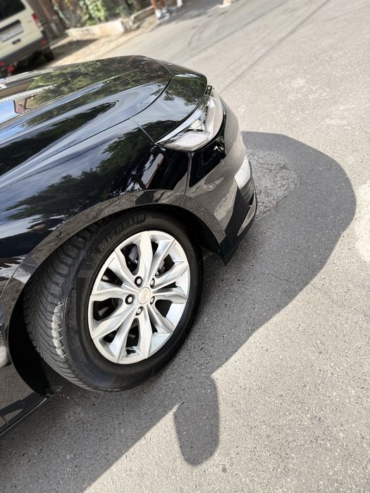 Malibu xl 2023 kraska tozza ideal holatda polniy navarot