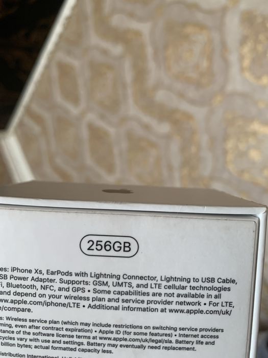 IPhone XS 256GB 80%живот на батерия