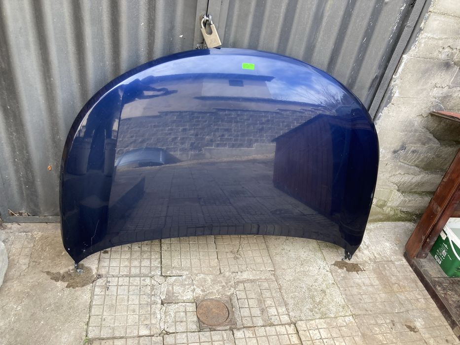 Преден капак за тойота авенсис/ Toyota avensis T27 09-14г