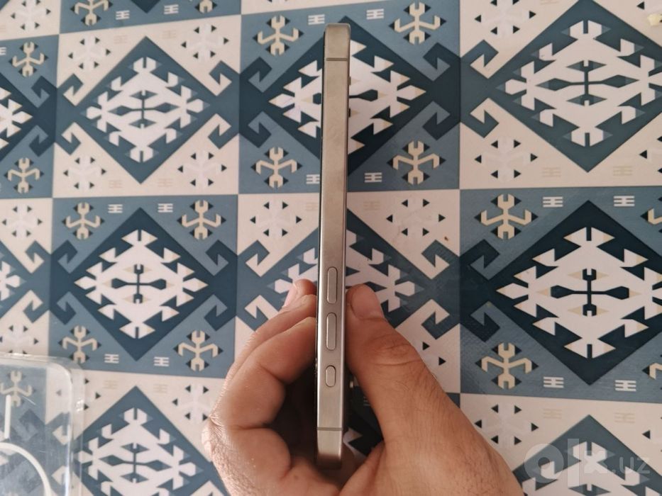 iphone 15 pro LLA sotiladi