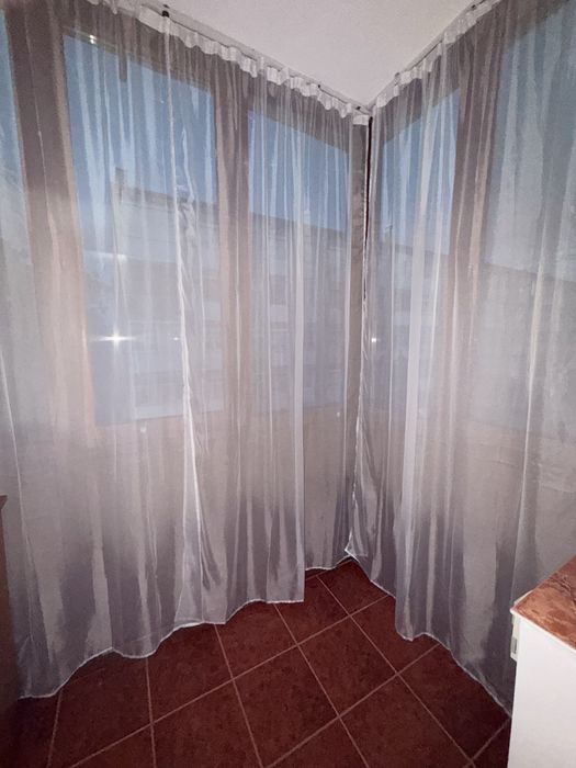 Inchiriez apartament 3 camere Beius