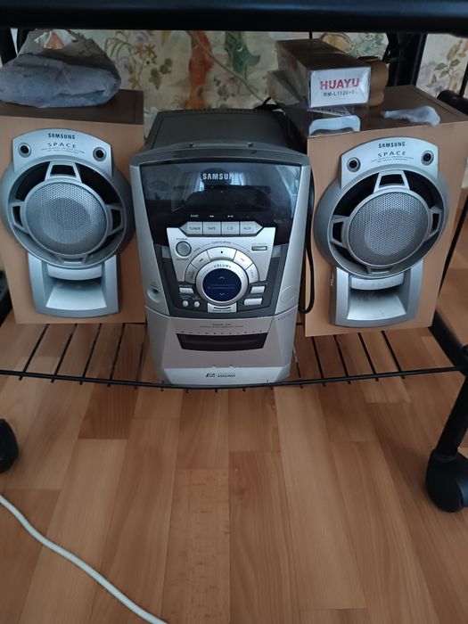 Продам музыкальный центр