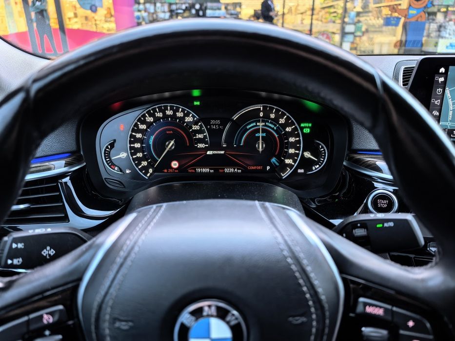 BMW Seria 5  530e iPerformance G30