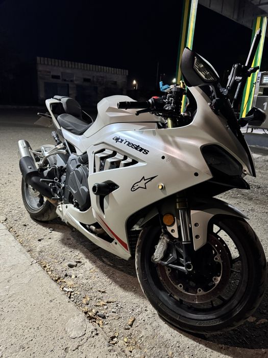 QJ MOTO 680 RS sotiladi