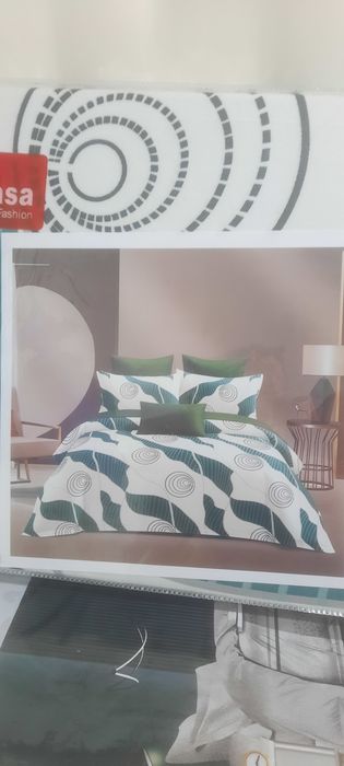 Vând lenjerie de pat