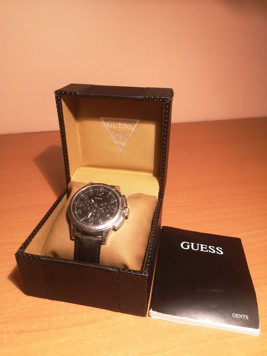 Ceas Guess Autentic bărbați pe negru Model W10562G3