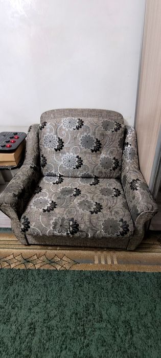 Диван и кресло раздвигающиеся