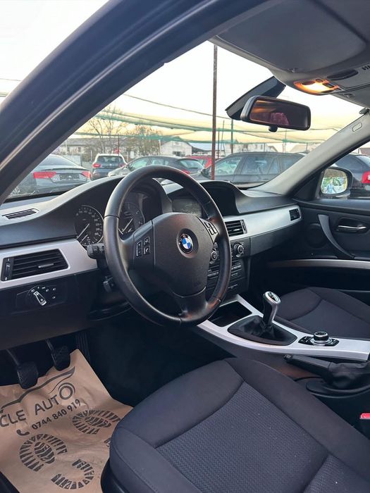 Vând  BMW e91 an 2010