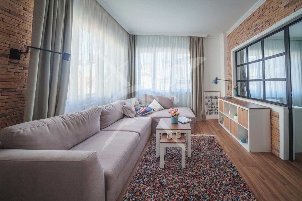 Продава се Многостаен апартамент в София, Център - 111 кв.м за 2642 €/кв.м - Снимка #1