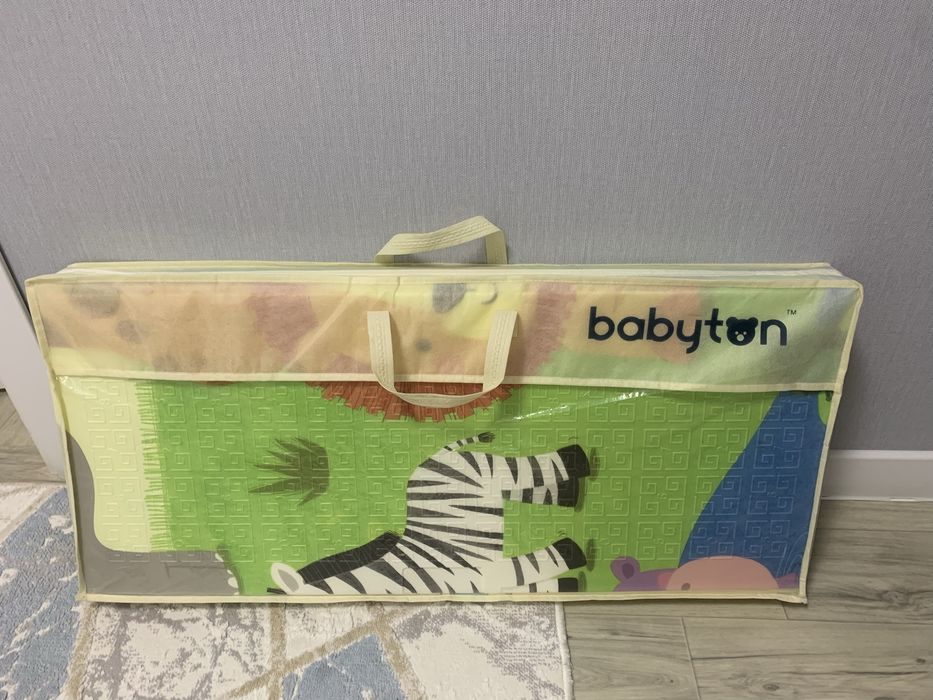 Продам коврик Babyton